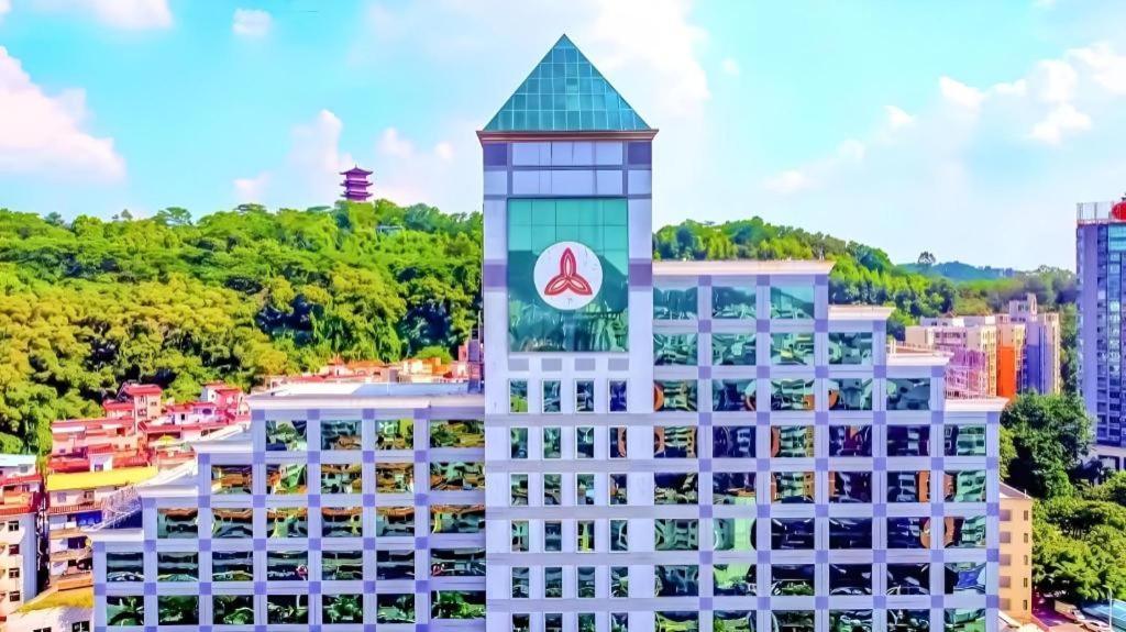 Fenggang Gladden Hotel Tiantangwei Екстериор снимка