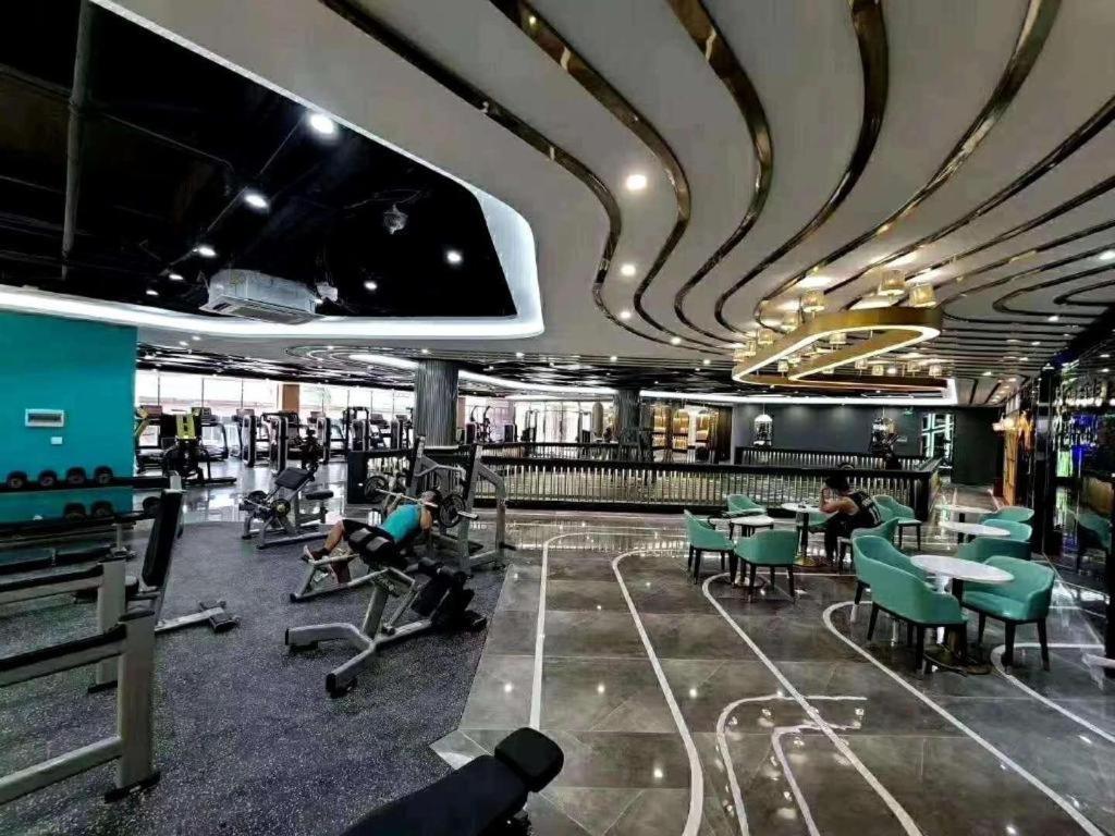 Fenggang Gladden Hotel Tiantangwei Екстериор снимка